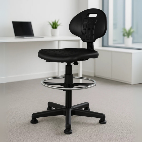 Silla Cajero Industrial Polurietano Negro con Aro Cromado y Regatones