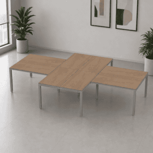 Mesa de oficina modular con superficie de madera y estructura metálica para espacios de trabajo.
