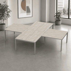 Mesa de oficina moderna y funcional para espacios de trabajo colaborativos. Diseño elegante y resist.